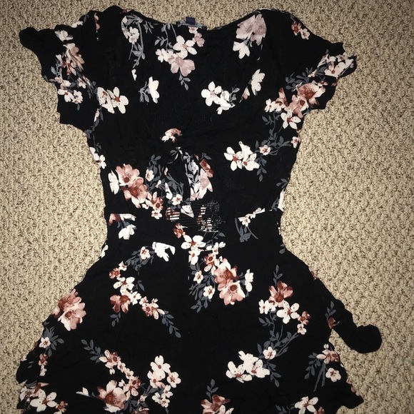 Floral romper - Picture 2 of 2